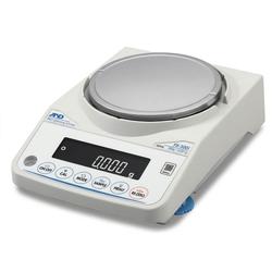 AND Weighing FX-1202 External Calibration Balance 1220 g x 0.01 g AND Weighing FX-1202 External Calibration Balance 1220 g x 0.01 g
